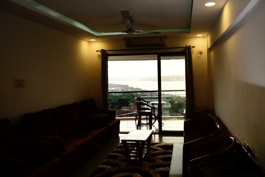 3 Bhk Apartment With River View Panaji Buitenkant foto