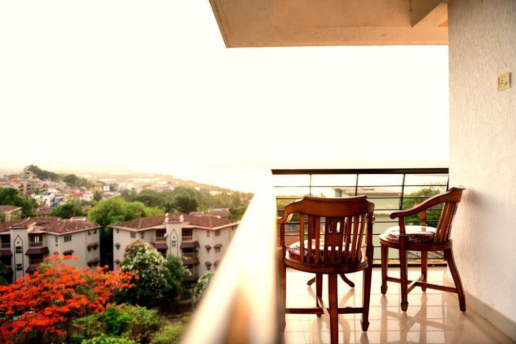 3 Bhk Apartment With River View Panaji Buitenkant foto